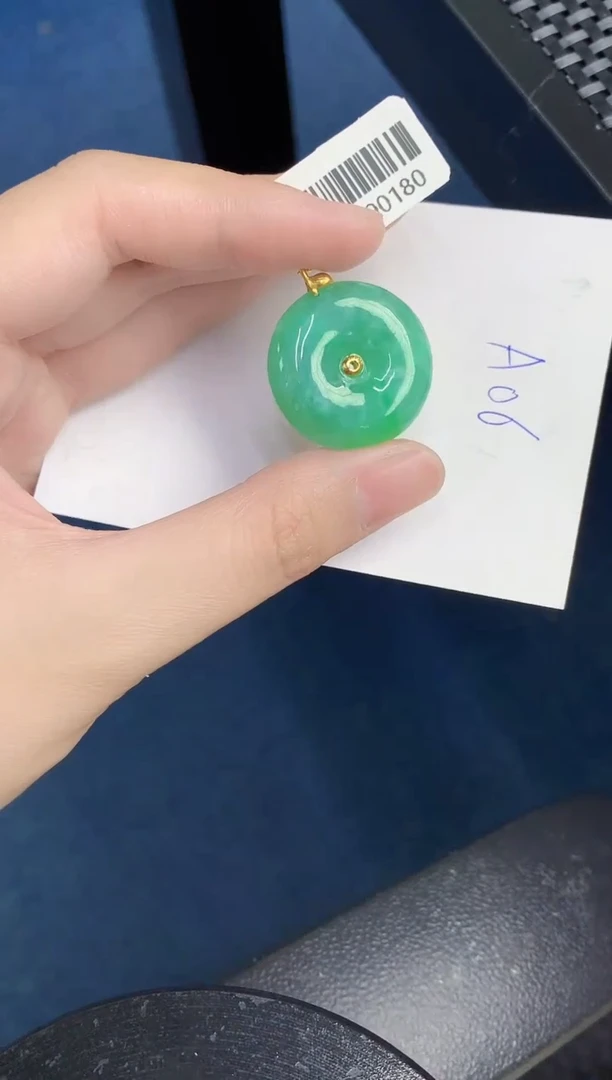 【闪购商品】翡翠颈饰18K金镶嵌000000000