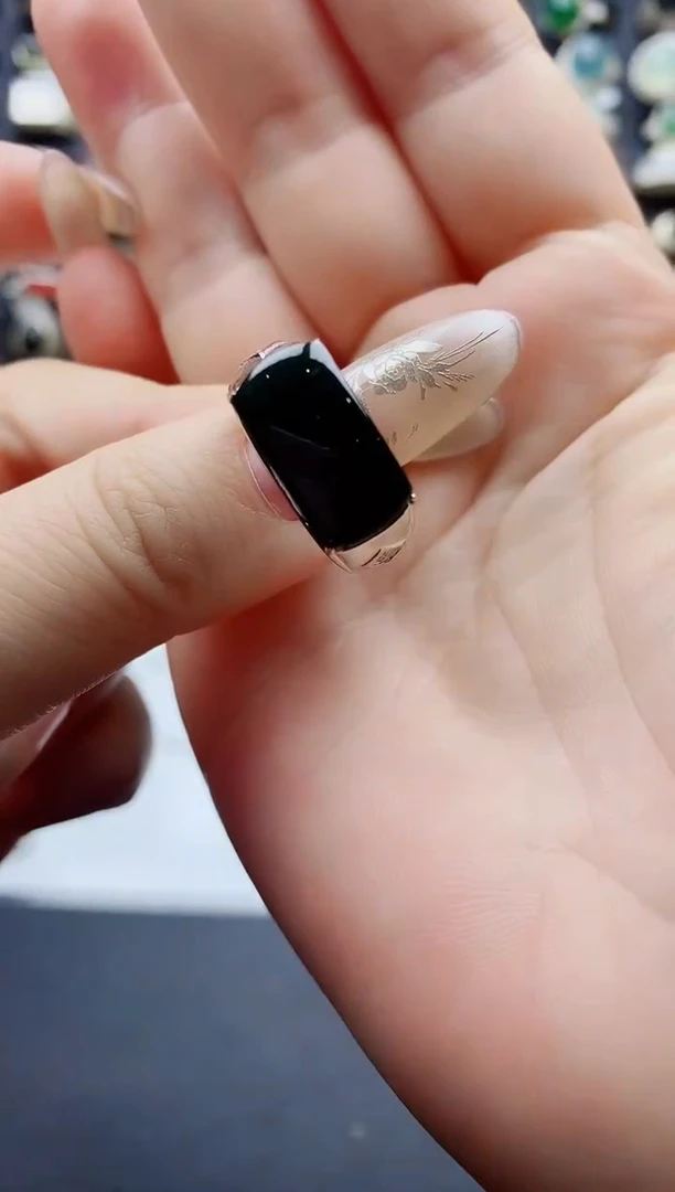 翡翠戒指银S925镶嵌天然翡翠A货男戒