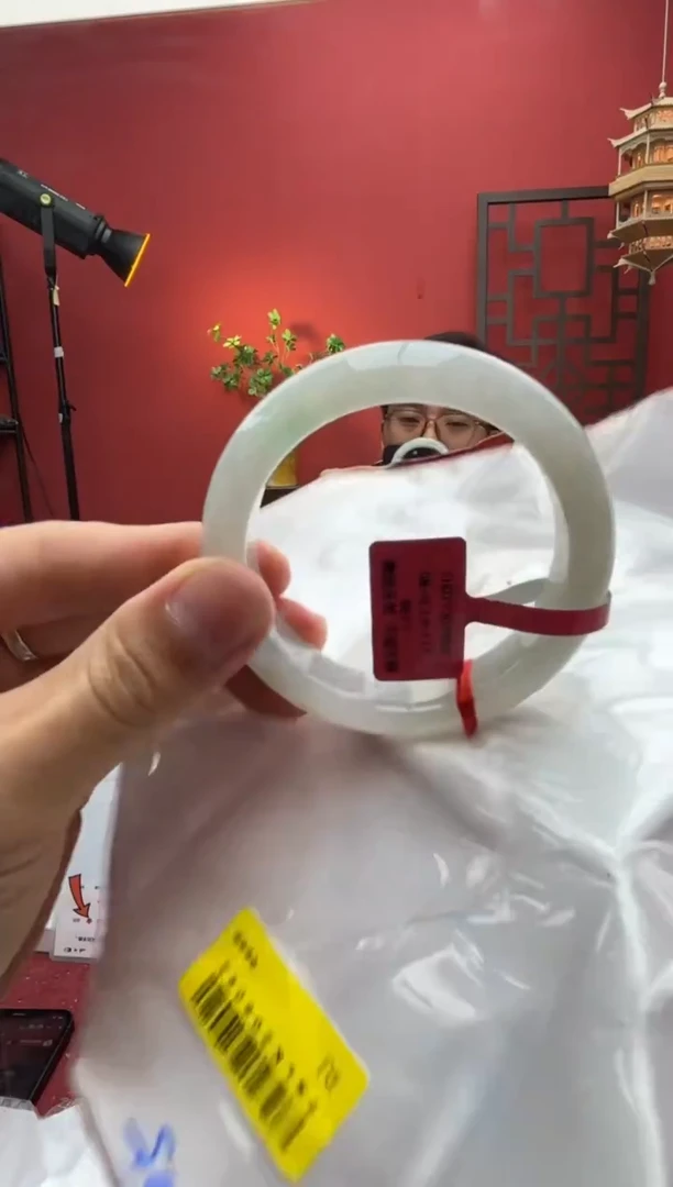 未镶嵌手镯翡翠翡翠手镯4