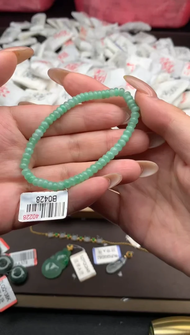【闪购商品】翡翠手串未镶嵌一