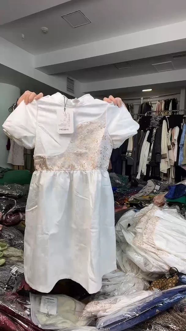 儿童    连衣裙     140码