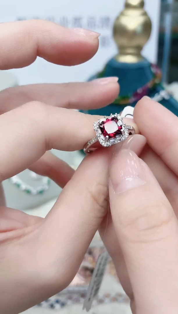 银S925镶嵌戒指石榴石331ZB1202产品一个（多样性）