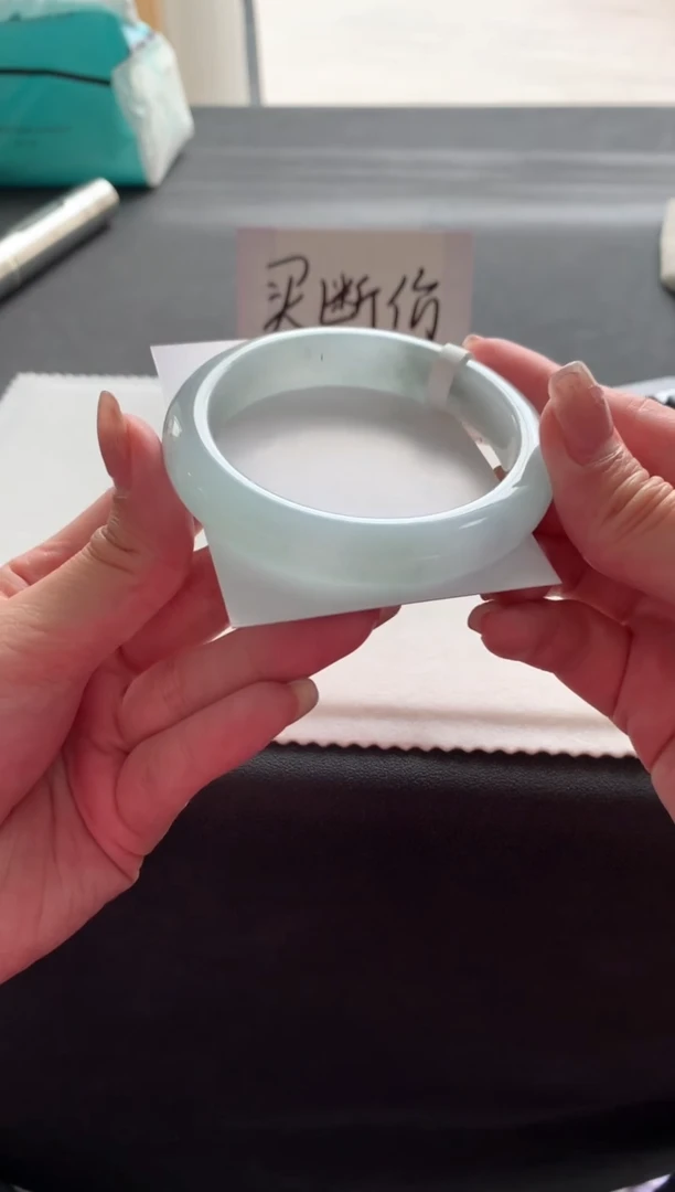 【闪购商品】翡翠手镯未镶嵌57正圈Y1158买断