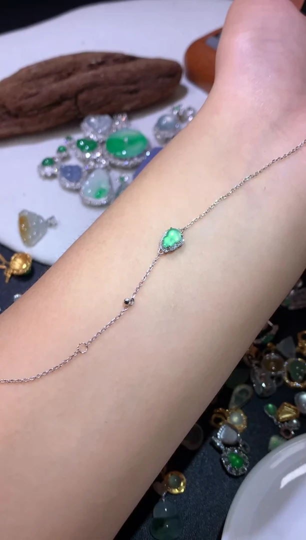 翡翠18K金镶嵌颈饰M**精18k木纳绿炸光葫芦手链