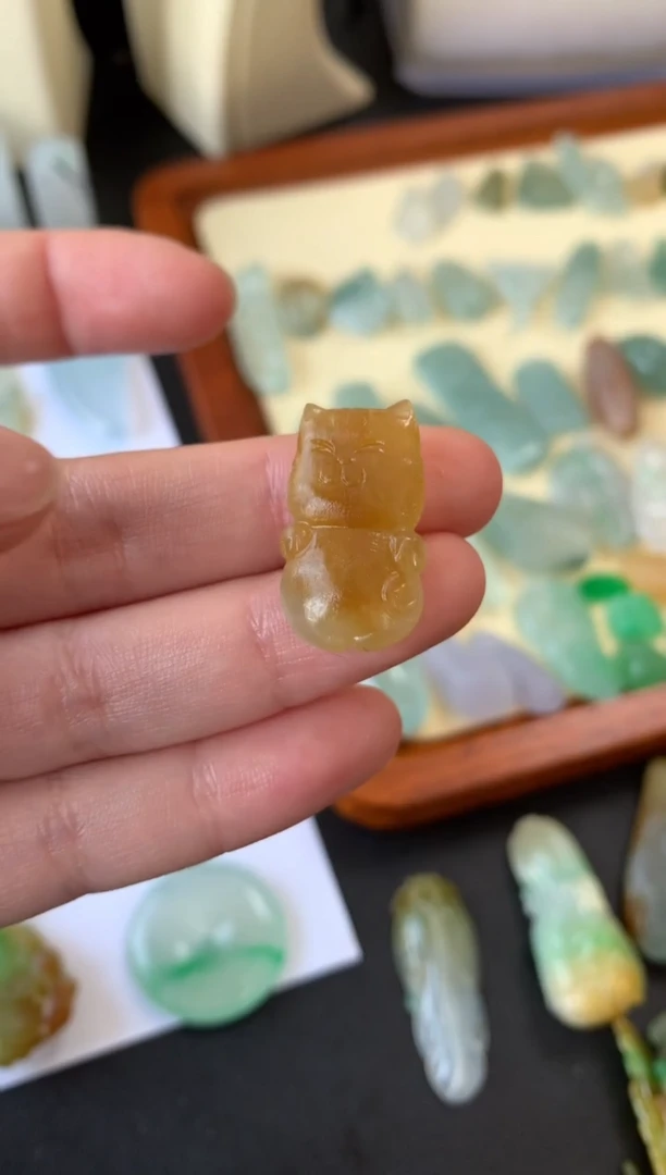 【闪购商品】定制翡翠未镶嵌翡翠