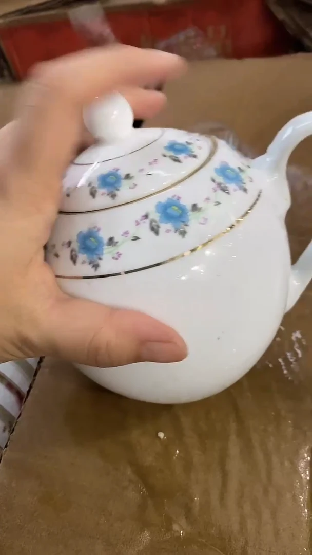 摆件描金小兰花大肚壶