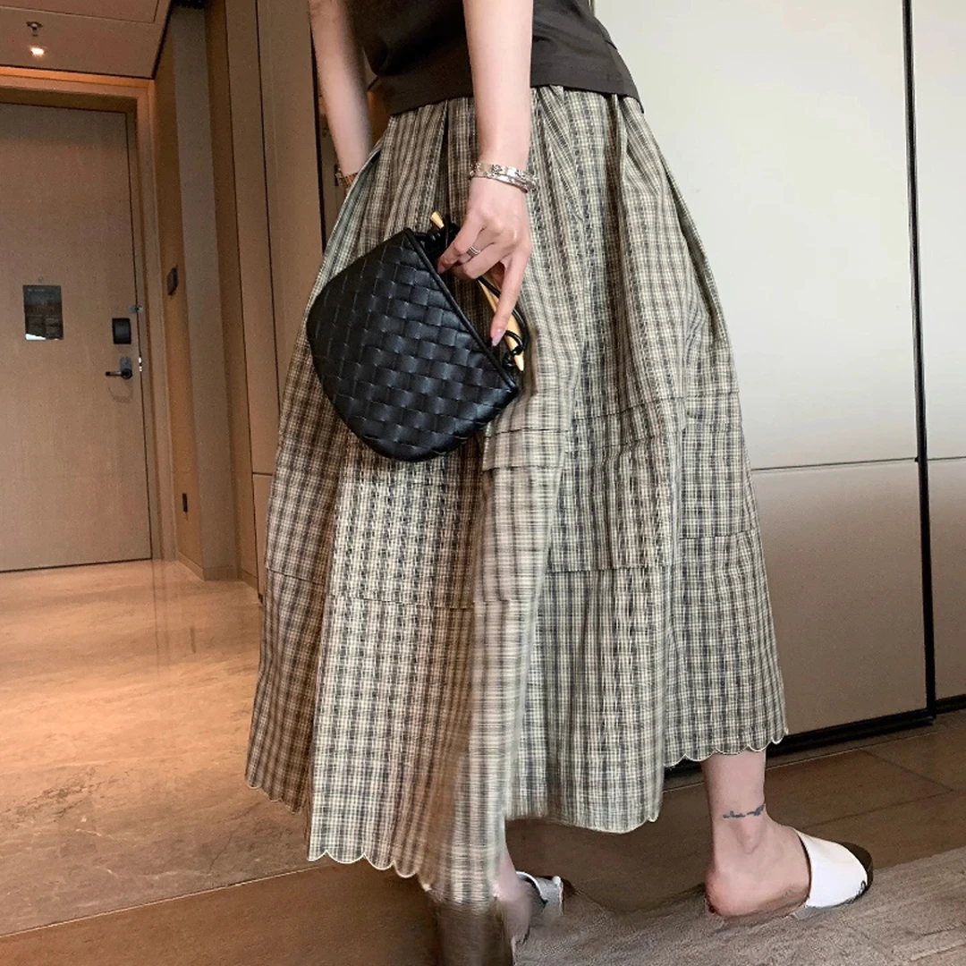 高端货~夏款绣花格子拼接半身裙设计感小众百搭褶皱花边伞裙女