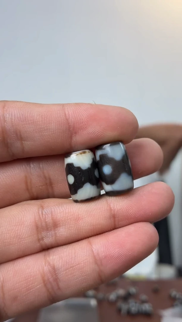 未镶嵌吊坠(赠链)玛瑙/玉髓噶玛珠宝