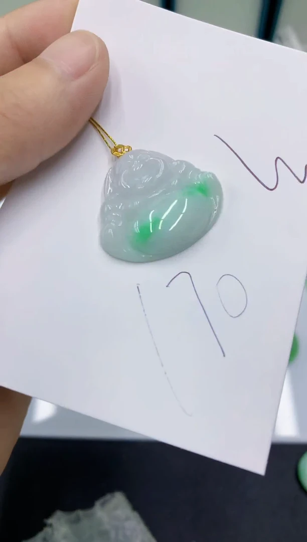 翡翠18K金镶嵌颈饰翡翠
