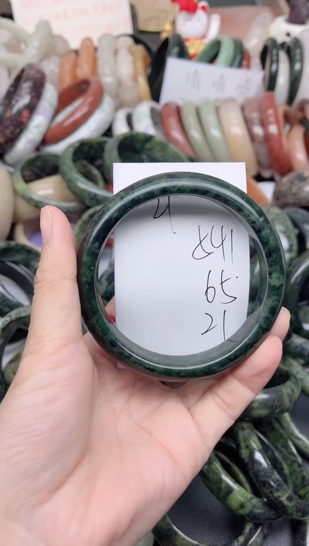 未镶嵌手镯石英质玉541