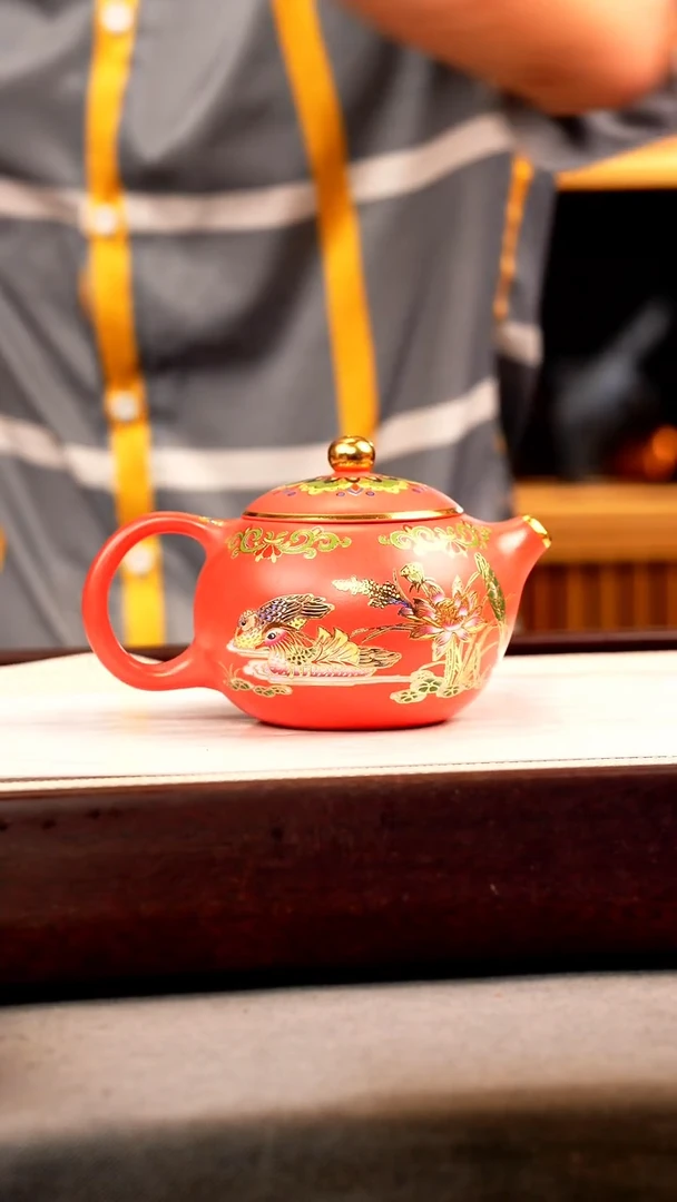 茶壶紫砂玫红朱泥 西施 鸳鸯珐琅彩