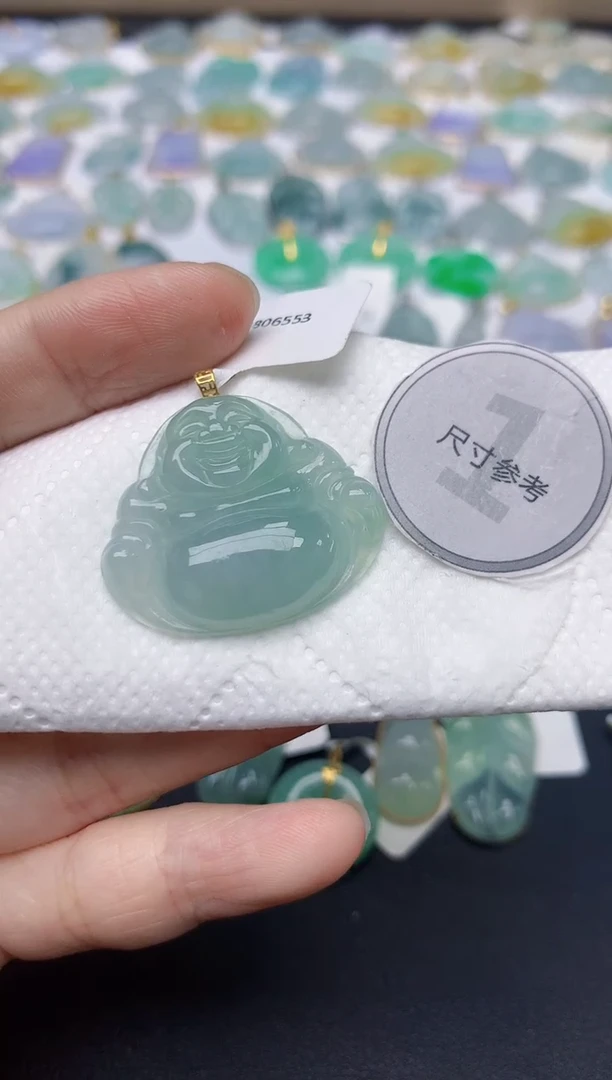 翡翠18K金镶嵌颈饰天然缅甸A货翡翠