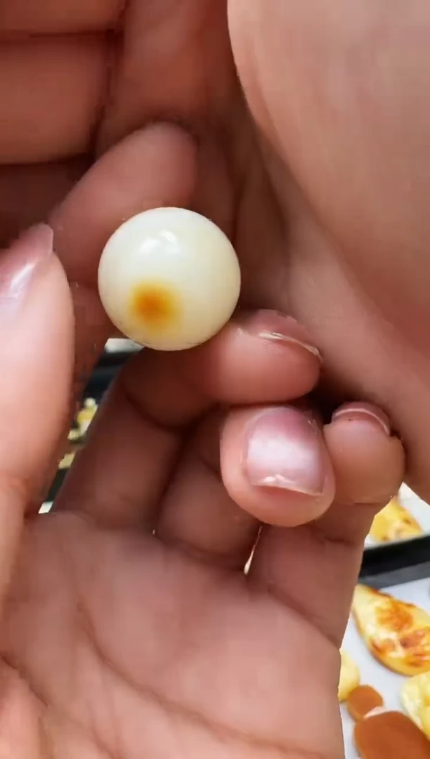 【闪购商品】琥珀裸石未镶嵌珠子