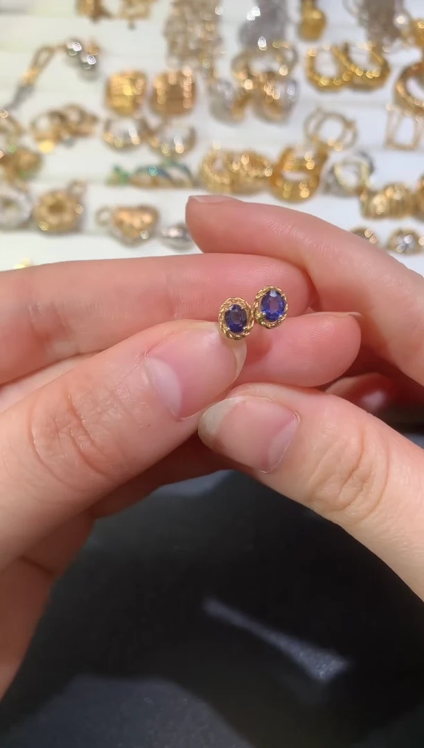 【闪购商品】蓝宝石耳饰18K金镶嵌Z588|880