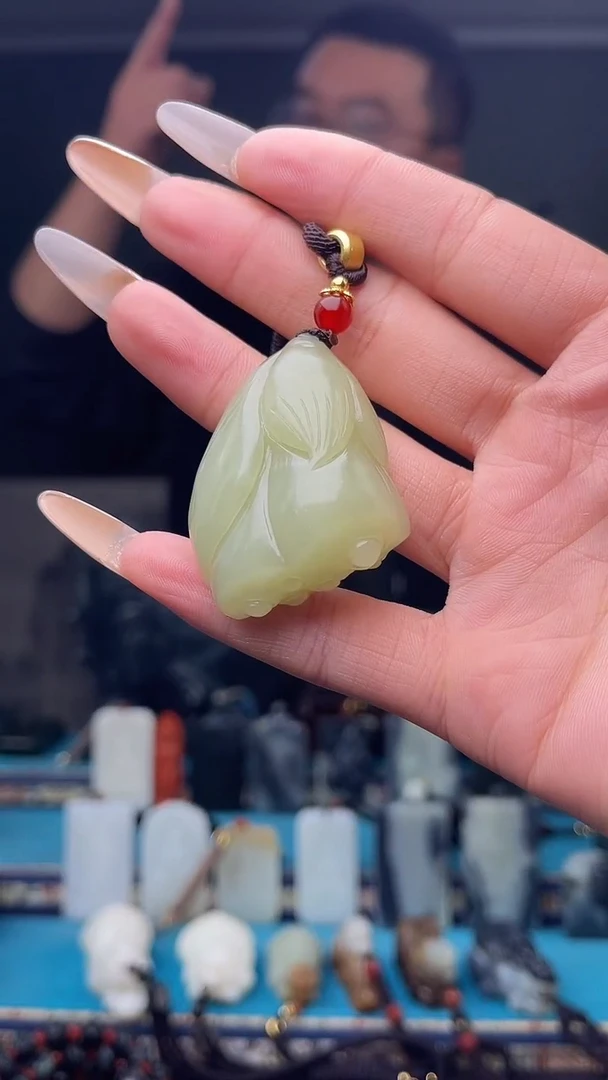 未镶嵌和田玉挂件1