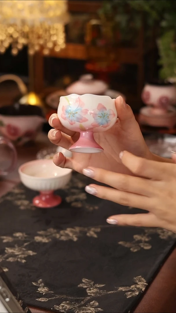 露染牡丹高足杯哈哈哈哈