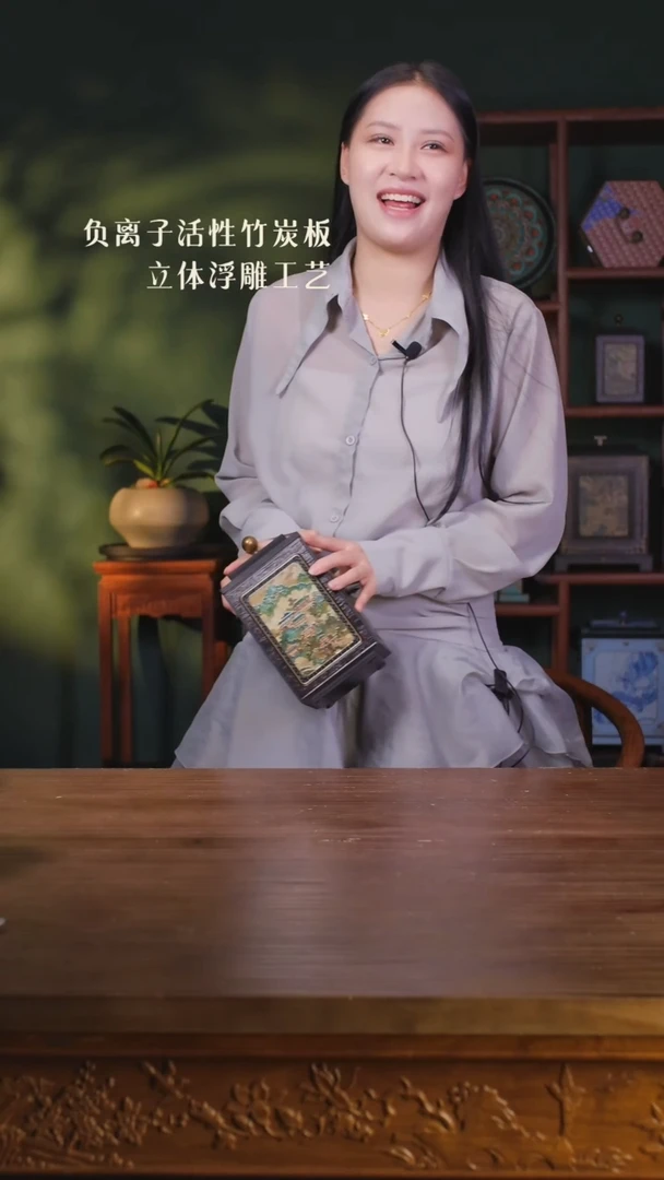 姝壹藏贰宝仙山楼阁微瑕宫灯茶叶罐