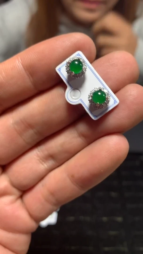 未镶嵌翡翠耳饰《多样性发一》