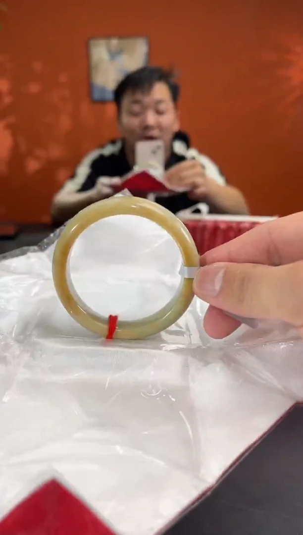 未镶嵌手镯翡翠3   52