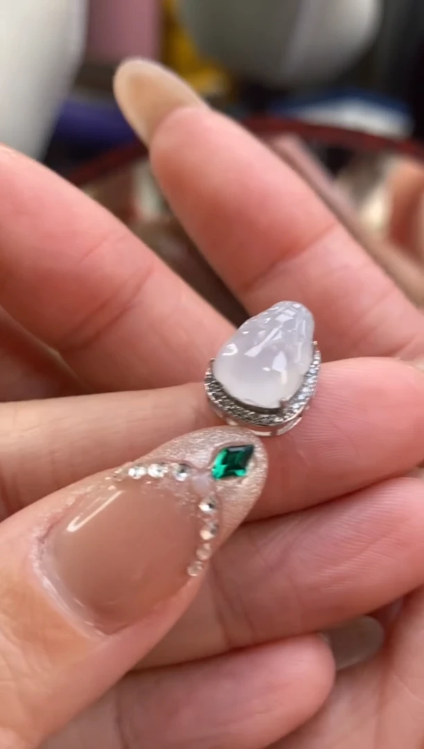 颈饰银S925镶嵌翡翠净货369