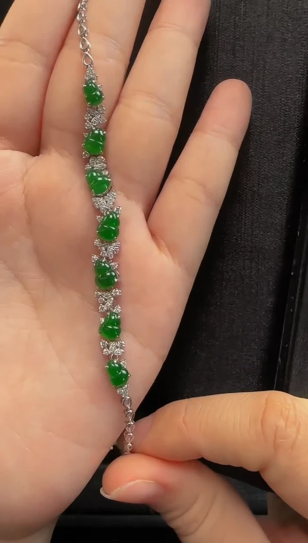 【闪购商品】翡翠手链18K金镶嵌131葫芦