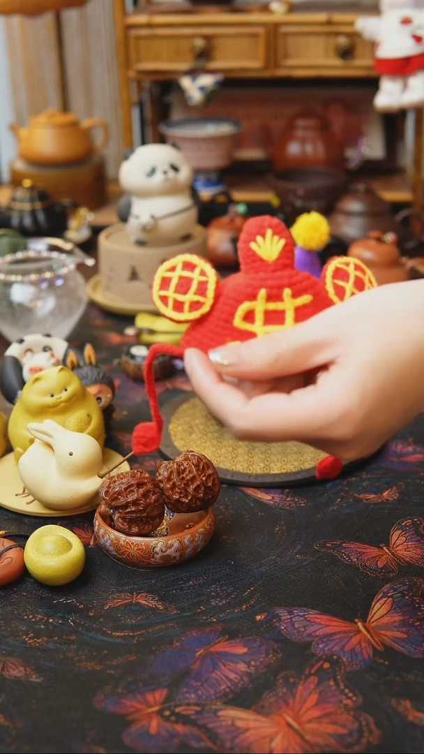 紫砂茶宠悦*红色茶宠帽