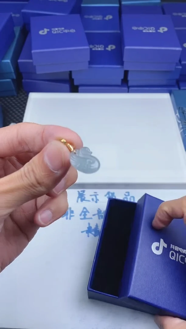 翡翠合金颈饰111111111