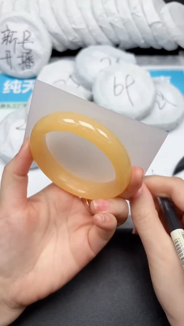 未镶嵌手镯石英质玉190-585
