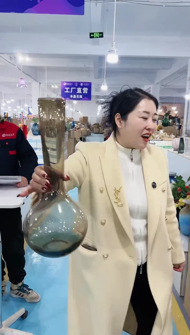 【闪购商品】玻璃花伴你花瓶-微瑕-VYFJ