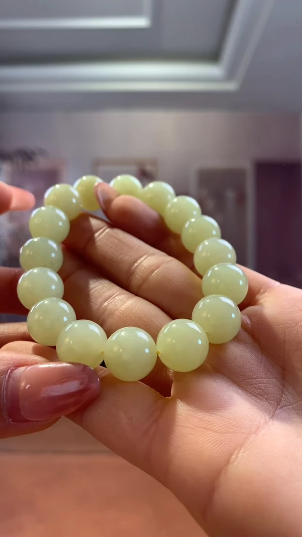 【闪购商品】和田玉手串未镶嵌黄口12mm单圈