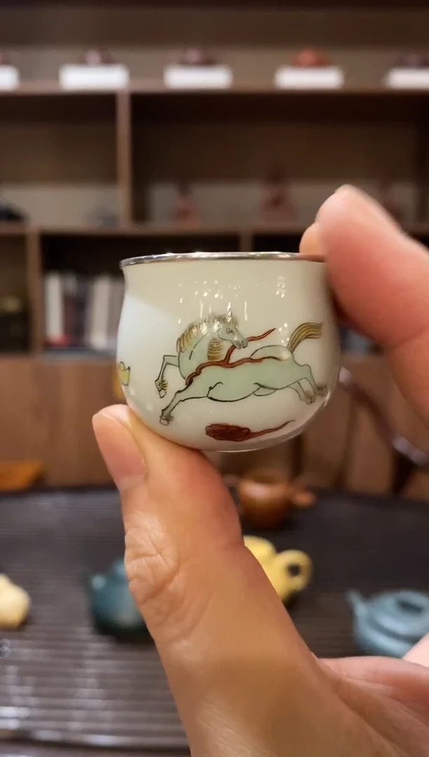 啊****嘿虎哥双旦福利 马上有钱小杯 20cc