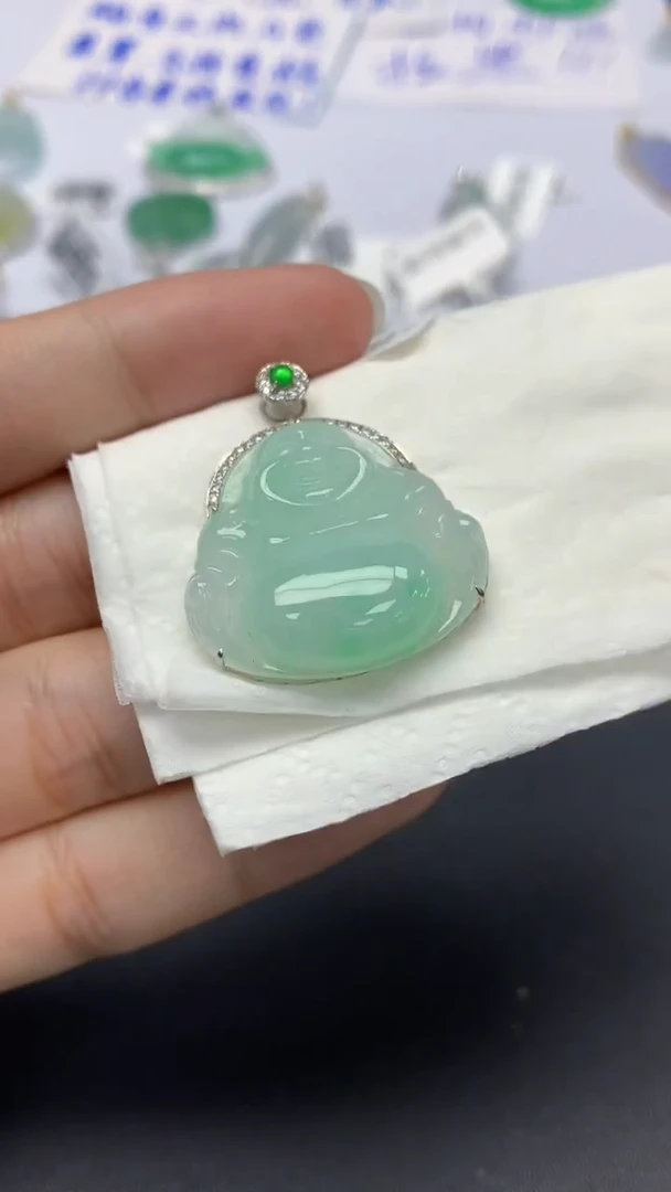 翡翠18K金镶嵌颈饰天然缅甸a货翡翠