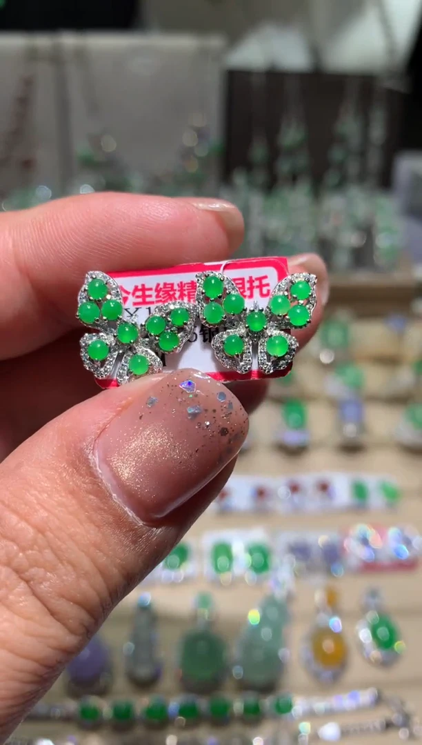 银S925镶嵌翡翠耳饰耳钉