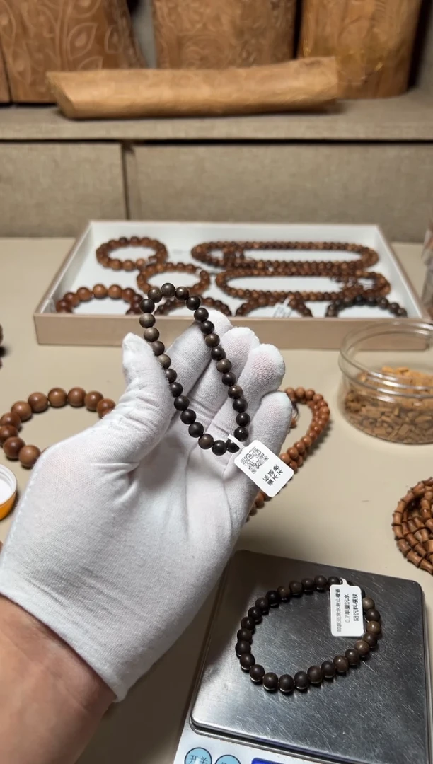 檀香木其他王*岁老山檀香0.7单圈