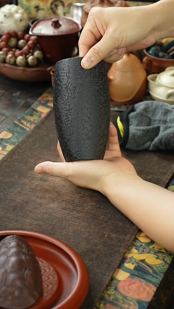 石黄刻绘百福高身紫砂杯