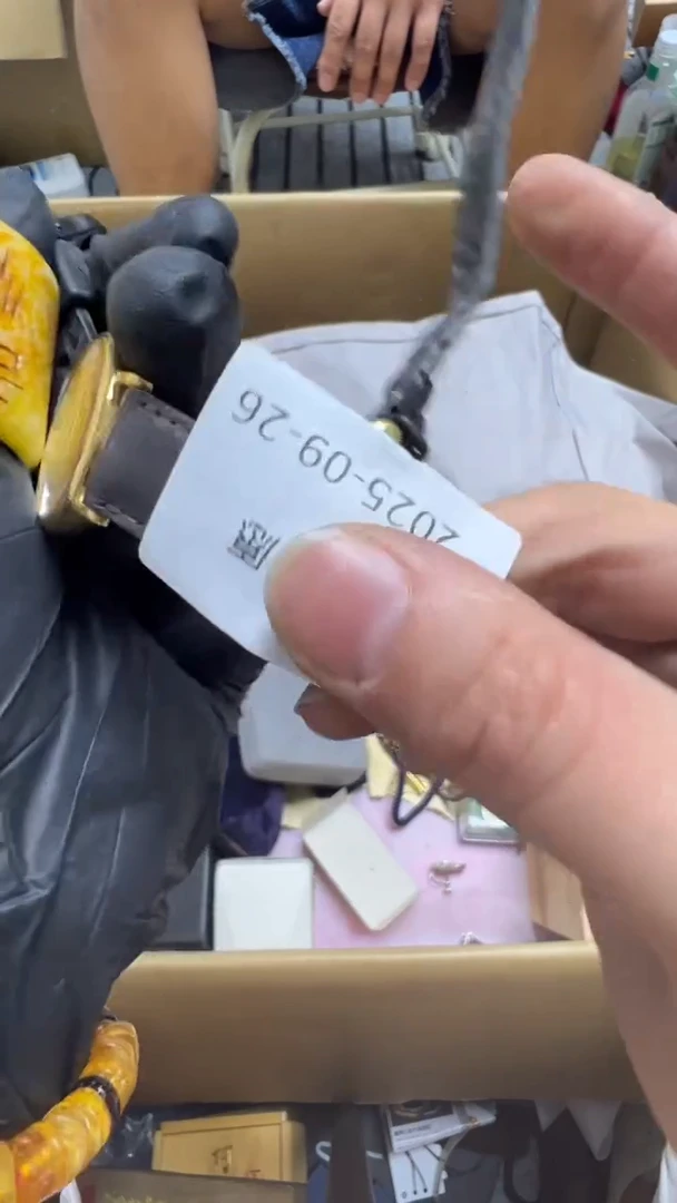 手工艺品琉璃欣**愿瓷片瓷片瓷片瓷片