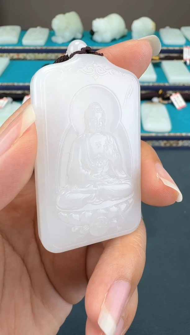颈饰未镶嵌和田玉1