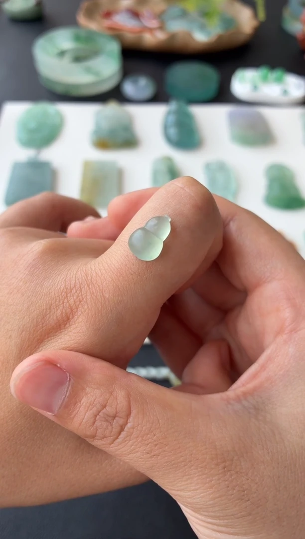 未镶嵌定制翡翠翡翠