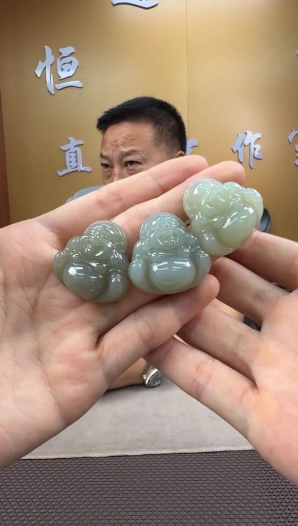 和田玉未镶嵌颈饰挂件（多样性，发一­）