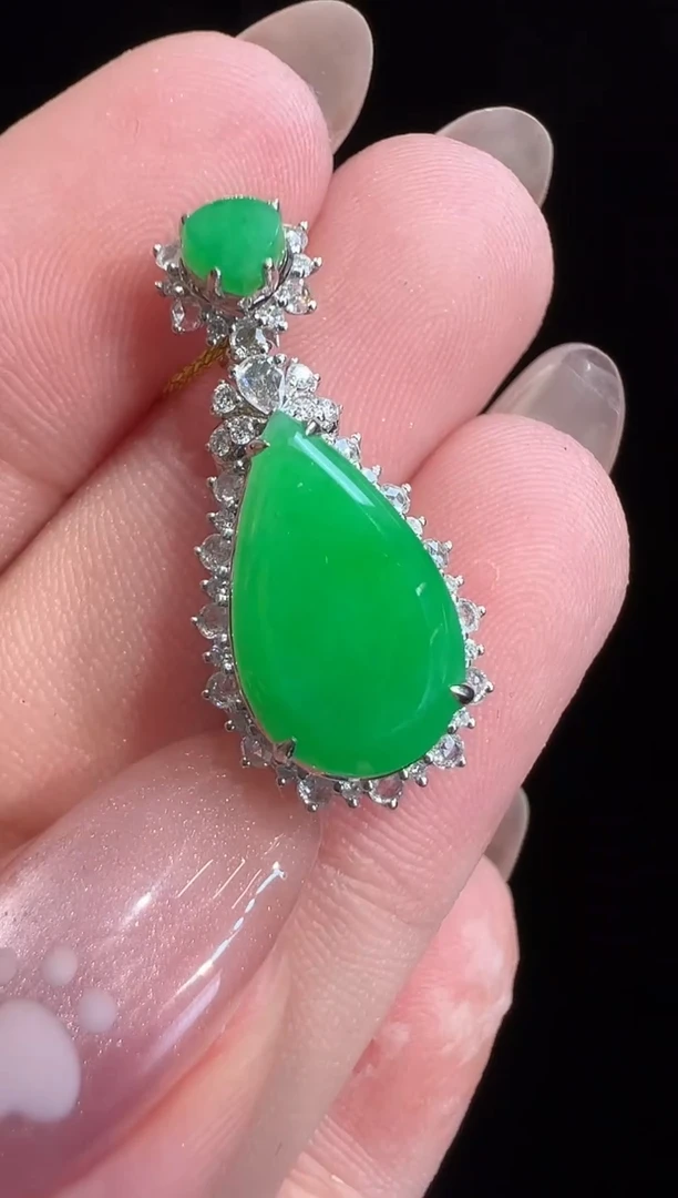 翡翠18K金镶嵌吊坠(不含链)吊坠