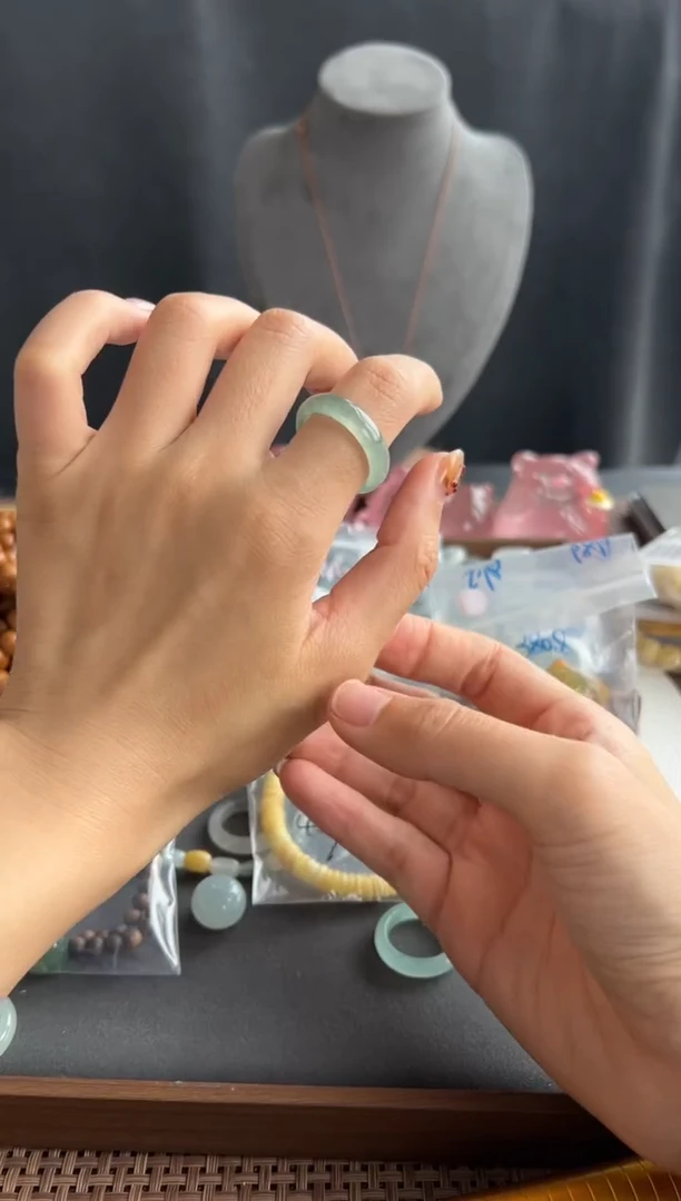 颈饰未镶嵌翡翠213买断20