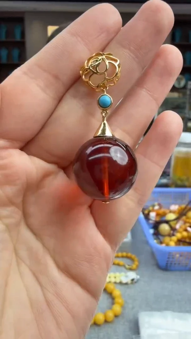 琥珀颈饰未镶嵌122秒拍号 假一罚三