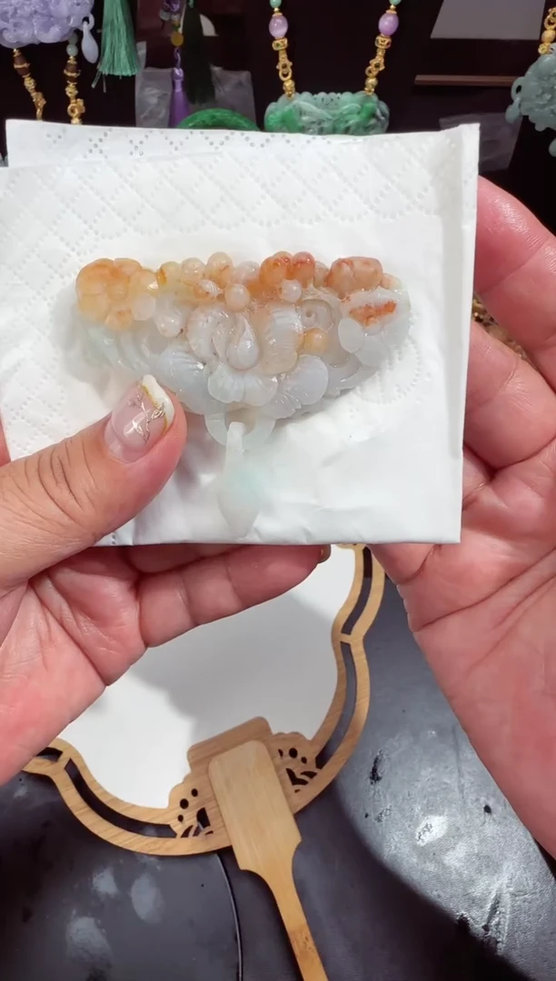 定制翡翠未镶嵌拍照