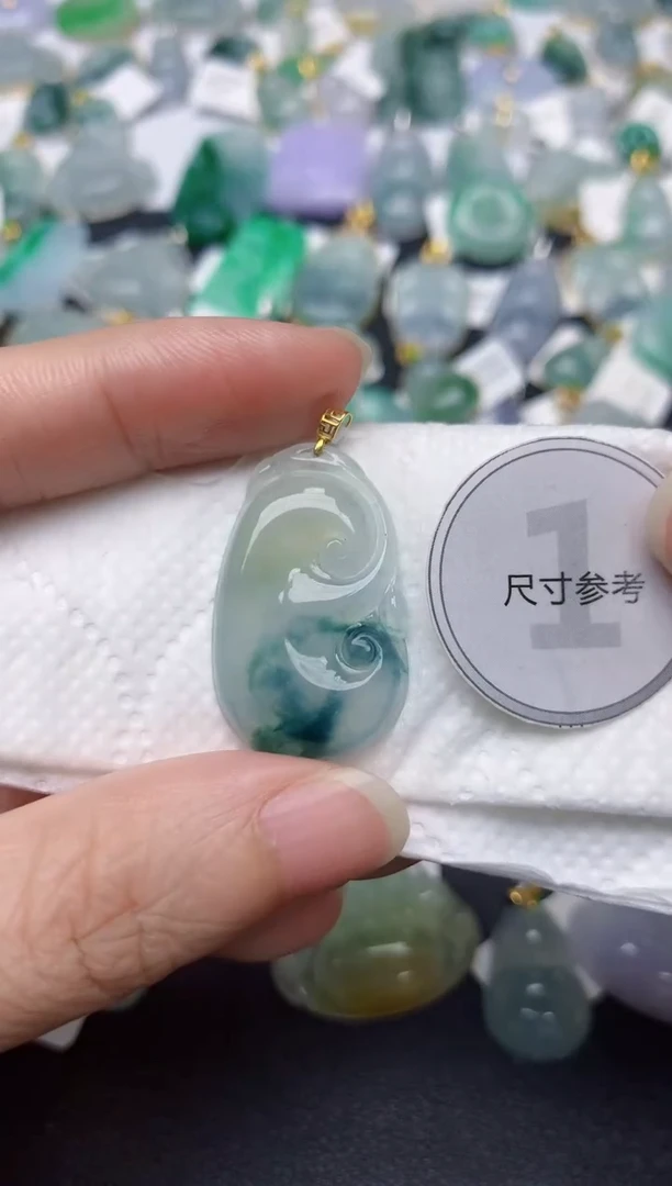颈饰18K金镶嵌翡翠天然缅甸A货翡翠
