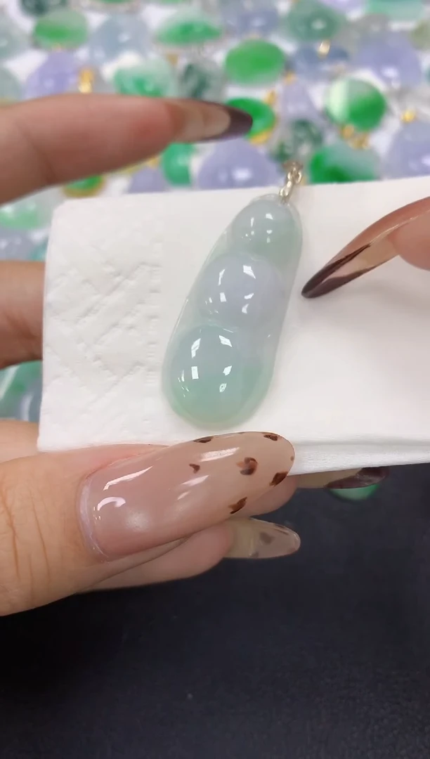 颈饰银S925镶嵌翡翠a货假一赔三支持复检百元上9元证书费自理