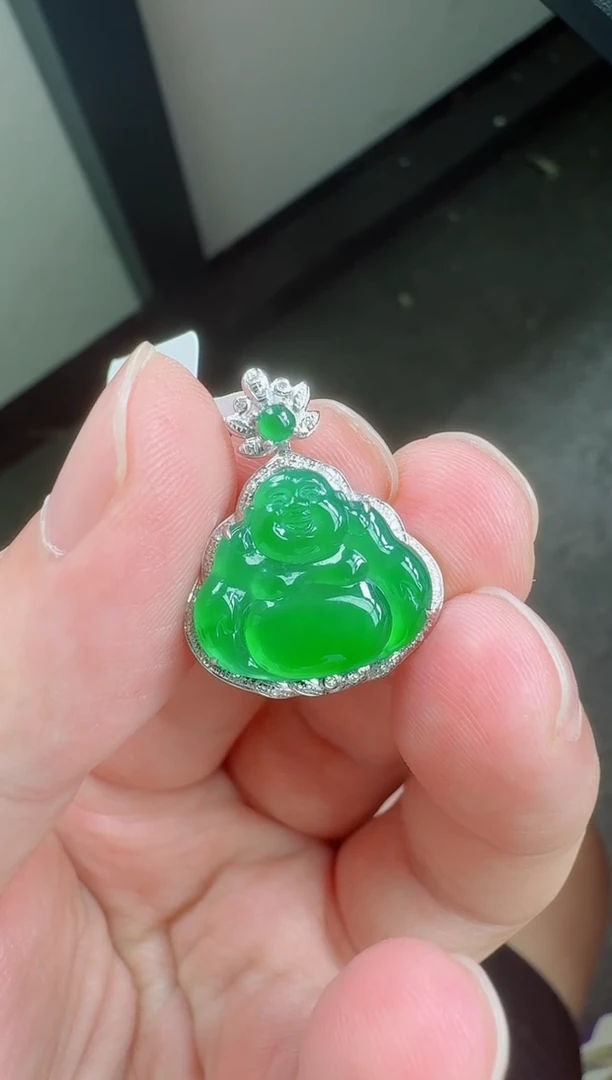 翡翠18K金镶嵌颈饰木****?寄售回流，不退不换