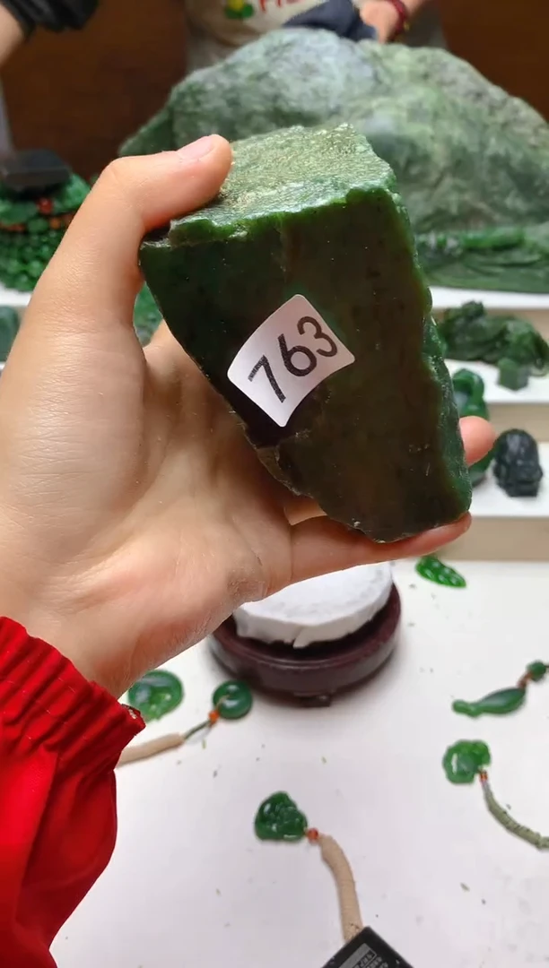 未镶嵌和田玉（碧玉）珠宝半成品1