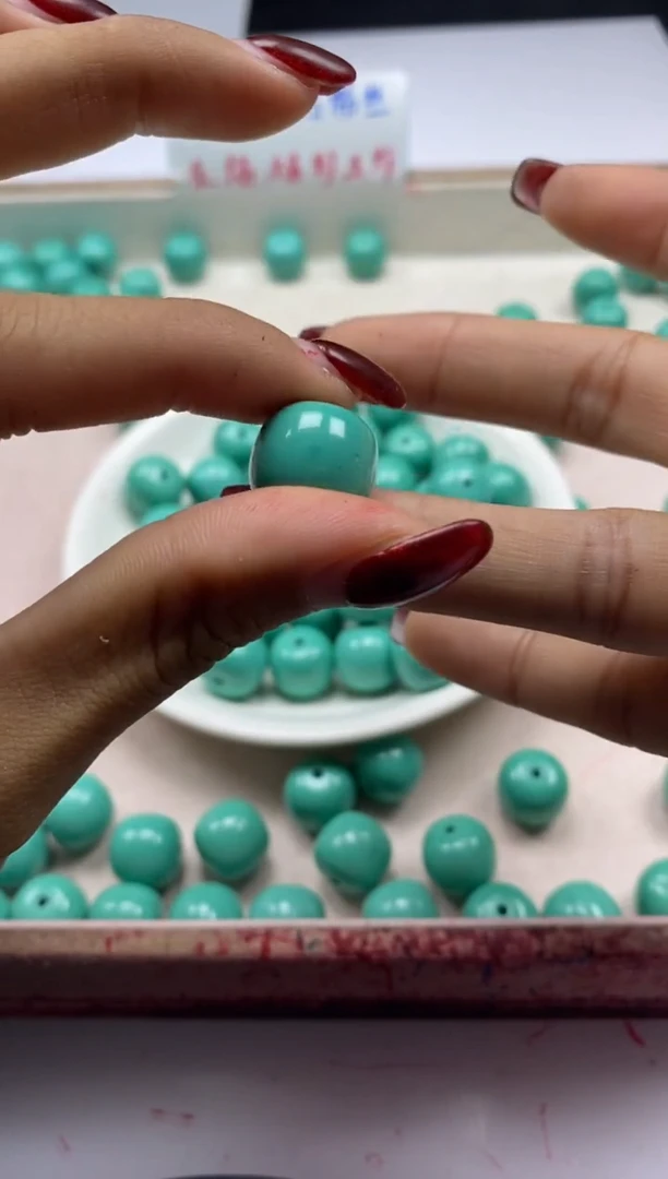 【闪购商品】玛瑙/玉髓颈饰未镶嵌w2413高瓷绿松老型14*12mm2颗