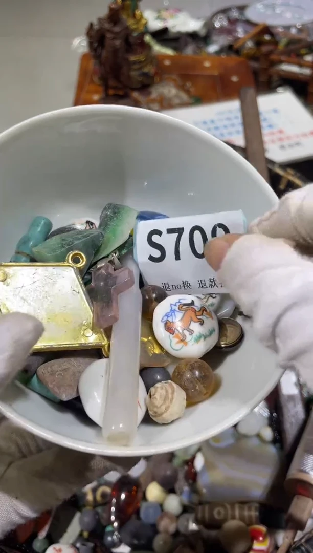 瓷片吴*潇晨怡直播链接火爆