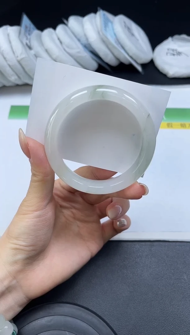 未镶嵌手镯石英质玉036-5455